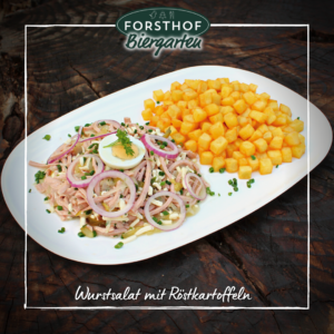 Wurstsalat mit Röstkartoffeln
